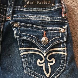 Perfect condition Rock Revival Jane cropped